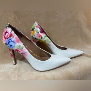 Christian Siriano White Floral Heels